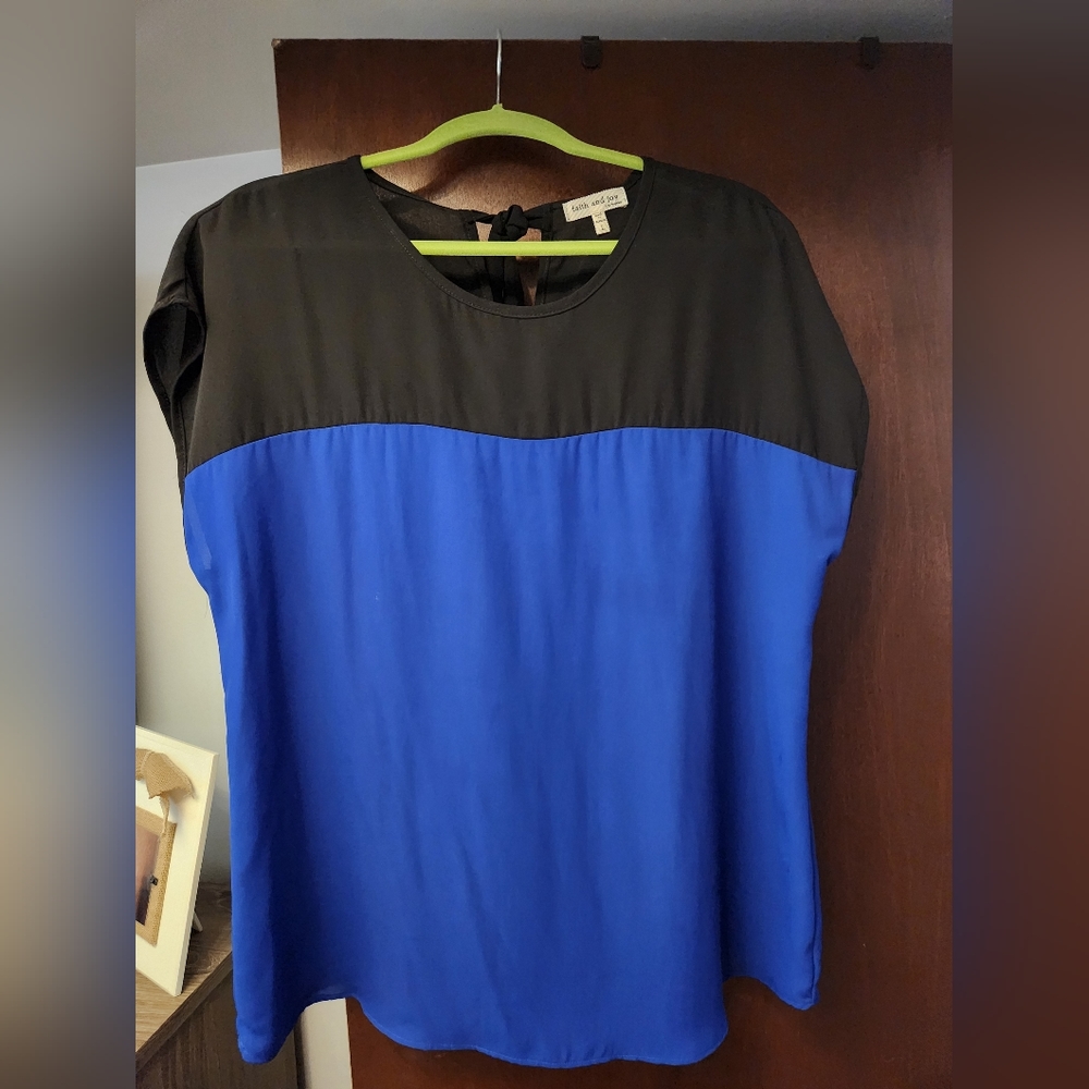 Shirt L